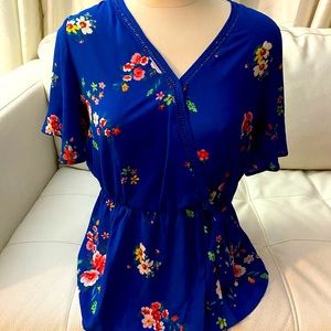Small V neck Floral Top blouse